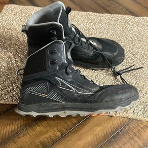 Altra Lone Peak All Weather